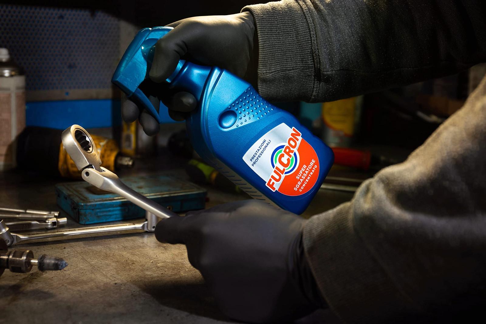 AREXONS Sgrassatore Spray Universale Super Concentrato 500 ml: La Soluzione Definitiva per la Pulizia di Auto e Casa